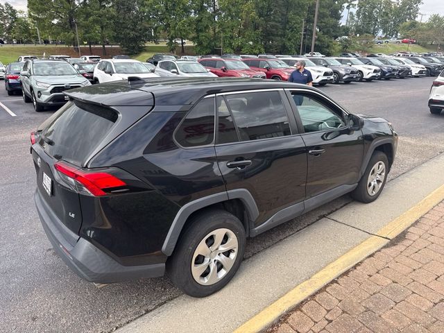 2022 Toyota RAV4 LE