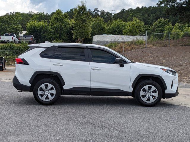 2022 Toyota RAV4 LE