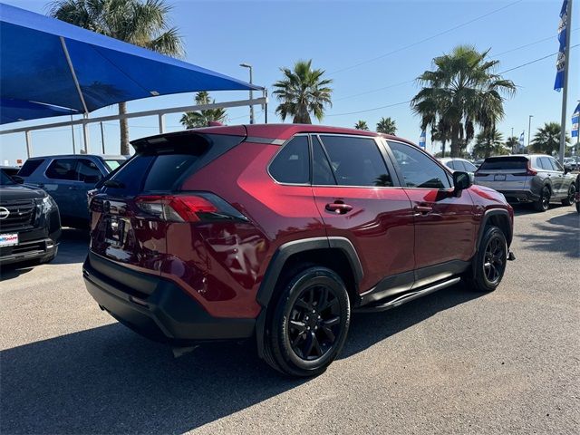 2022 Toyota RAV4 LE