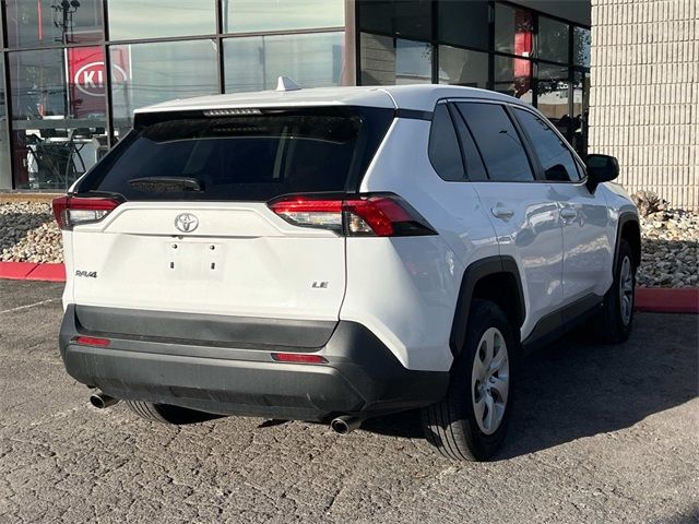 2022 Toyota RAV4 LE