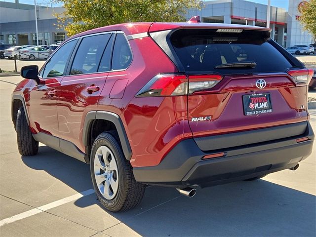 2022 Toyota RAV4 LE