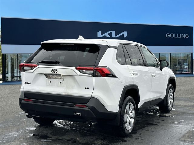 2022 Toyota RAV4 LE