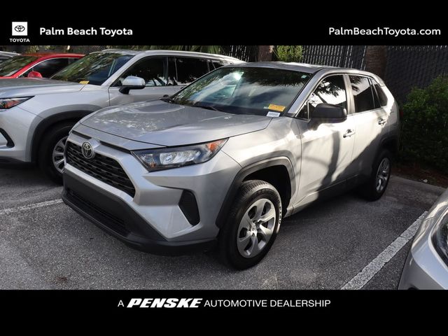 2022 Toyota RAV4 LE