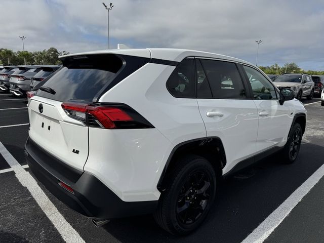 2022 Toyota RAV4 LE