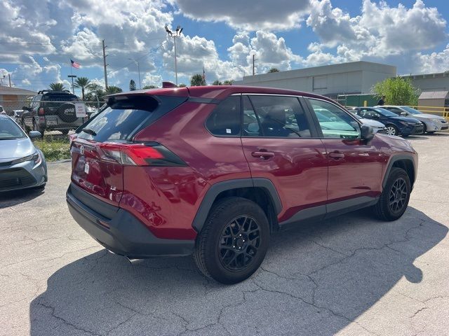 2022 Toyota RAV4 LE