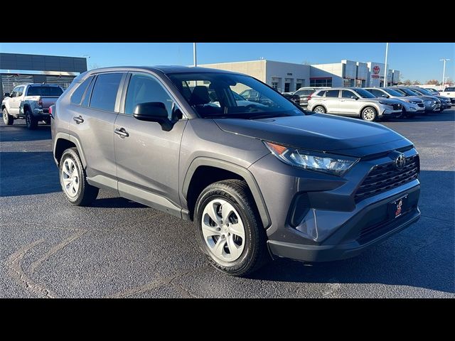 2022 Toyota RAV4 LE