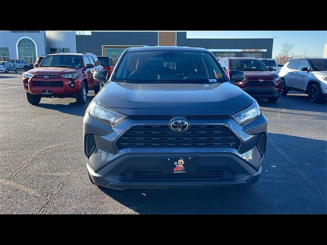 2022 Toyota RAV4 LE