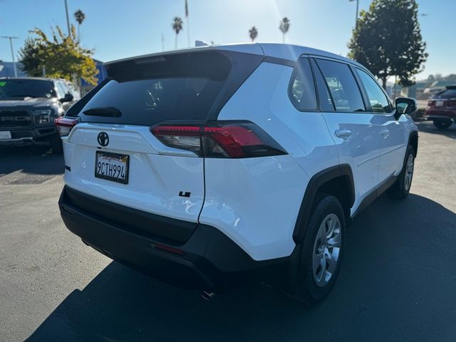 2022 Toyota RAV4 LE