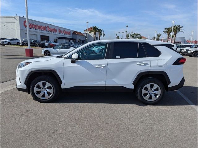 2022 Toyota RAV4 LE