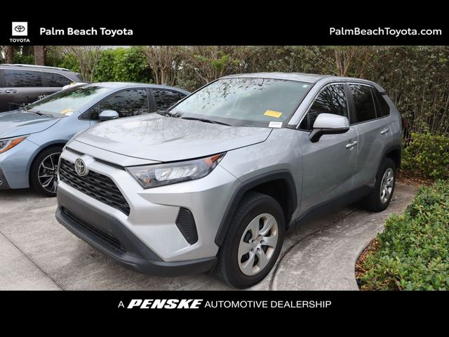 2022 Toyota RAV4 LE