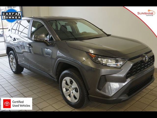 2022 Toyota RAV4 LE