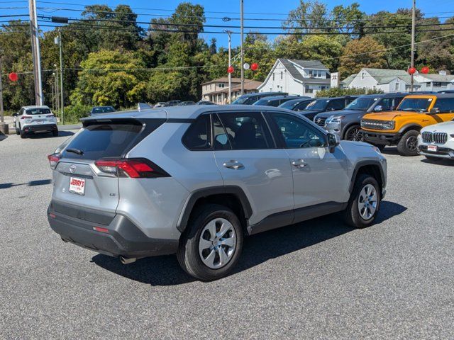 2022 Toyota RAV4 LE