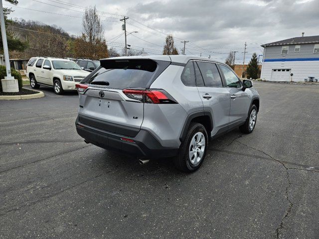 2022 Toyota RAV4 LE