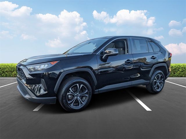 2022 Toyota RAV4 LE