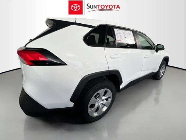 2022 Toyota RAV4 LE