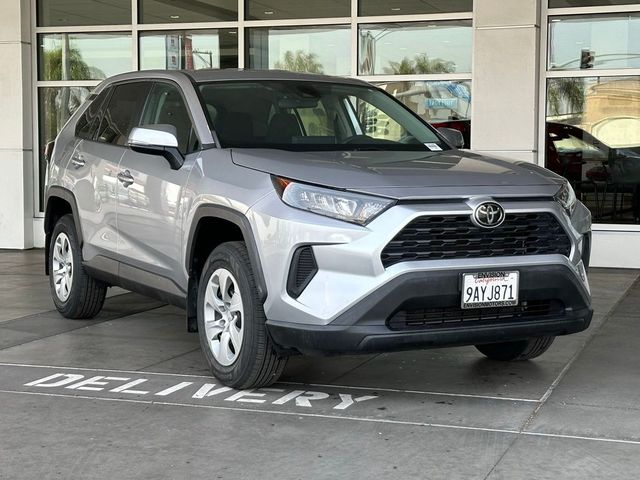 2022 Toyota RAV4 LE