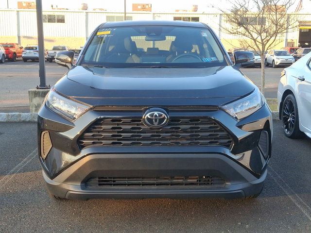 2022 Toyota RAV4 LE