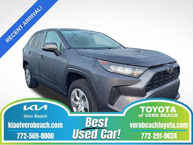 2022 Toyota RAV4 LE