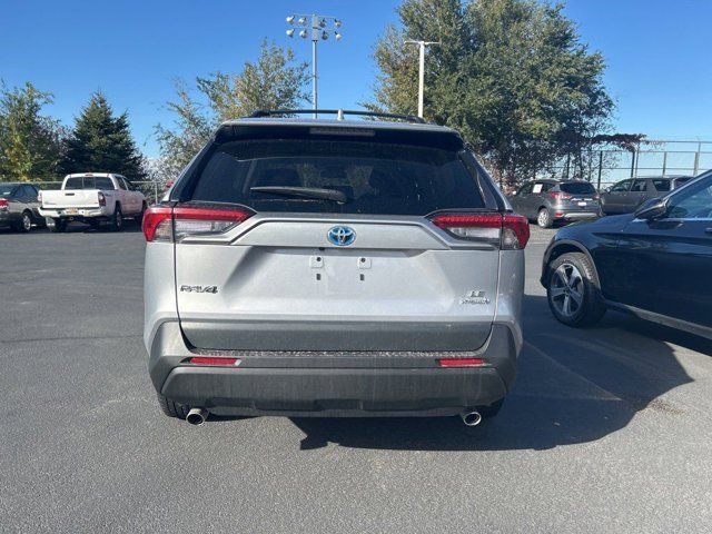 2022 Toyota RAV4 Hybrid LE