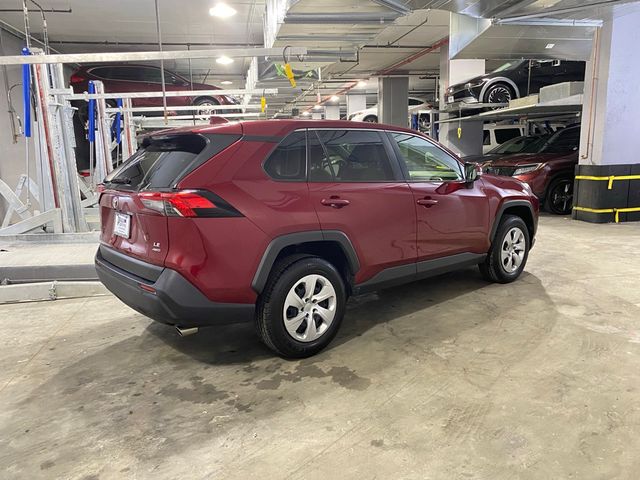 2022 Toyota RAV4 LE