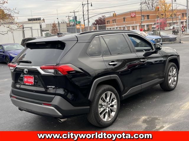 2022 Toyota RAV4 Limited