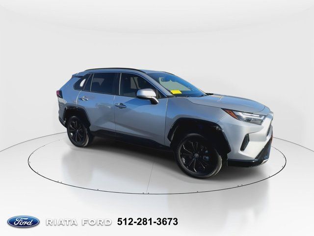 2022 Toyota RAV4 Hybrid SE