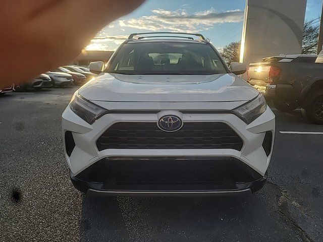 2022 Toyota RAV4 Hybrid SE