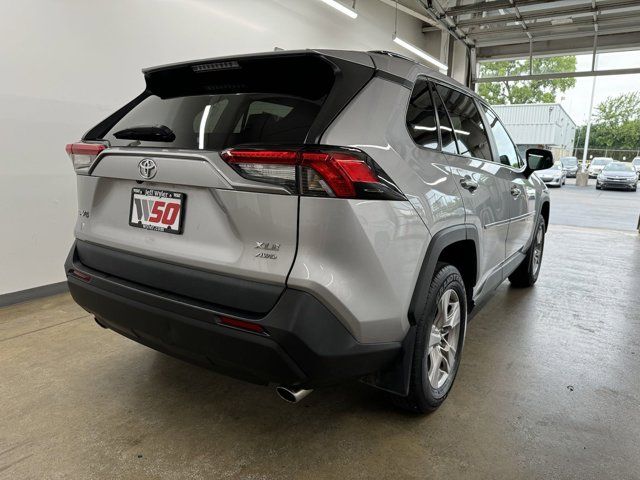 2022 Toyota RAV4 XLE