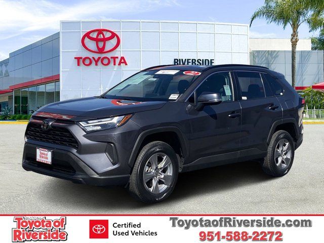 2022 Toyota RAV4 XLE