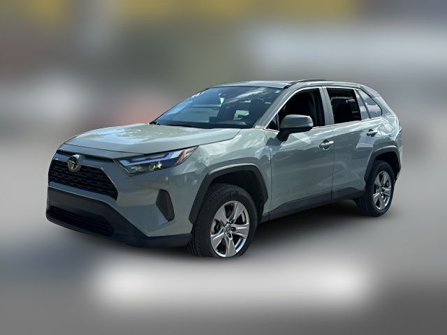 2022 Toyota RAV4 XLE