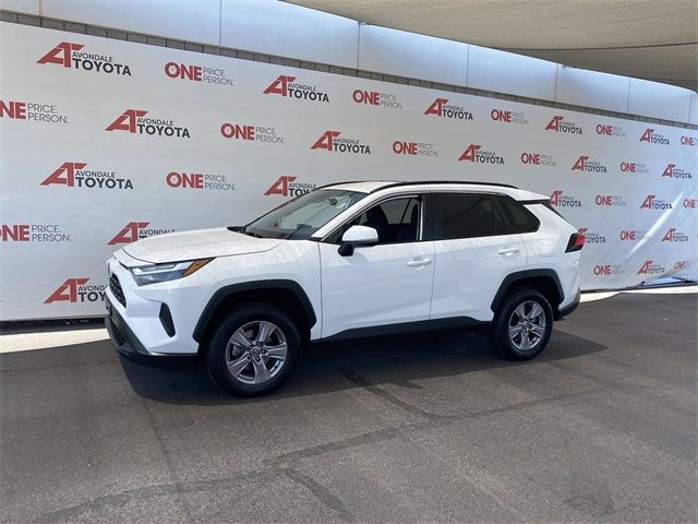 2022 Toyota RAV4 XLE