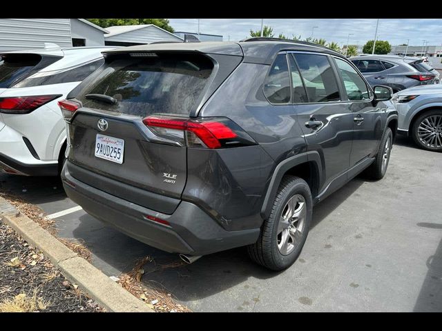 2022 Toyota RAV4 XLE