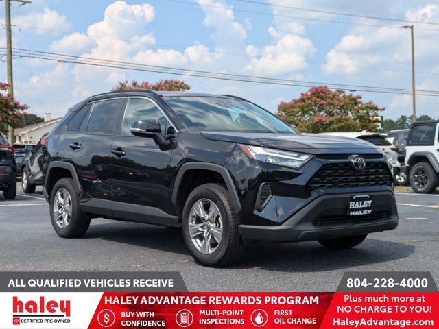 2022 Toyota RAV4 XLE