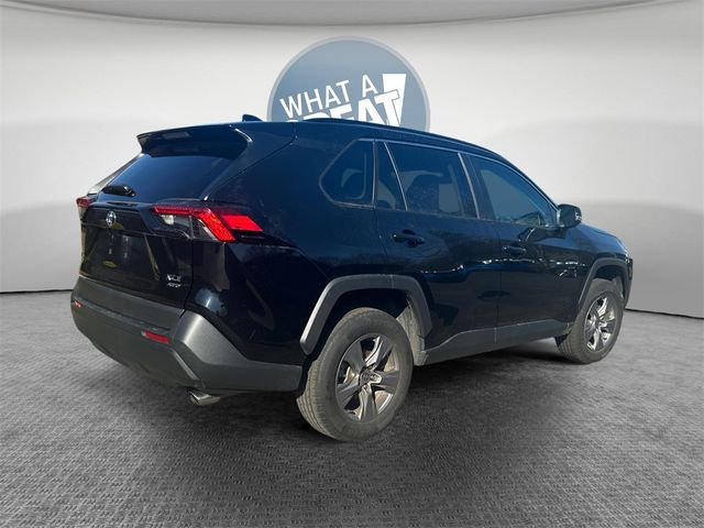 2022 Toyota RAV4 XLE