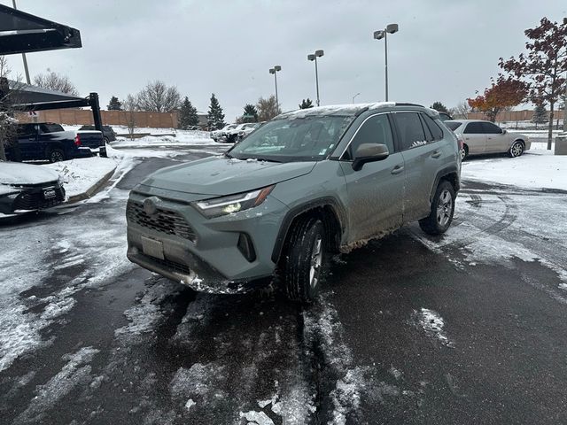 2022 Toyota RAV4 XLE