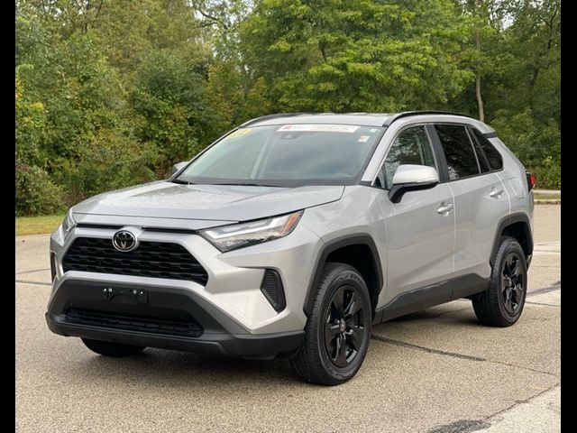 2022 Toyota RAV4 XLE