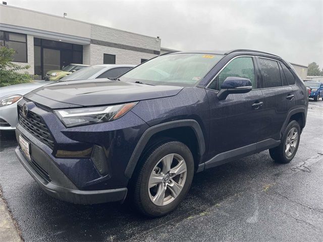 2022 Toyota RAV4 XLE