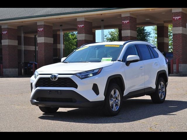 2022 Toyota RAV4 XLE