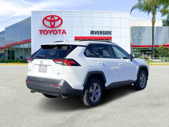 2022 Toyota RAV4 XLE