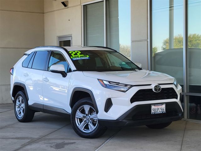 2022 Toyota RAV4 XLE