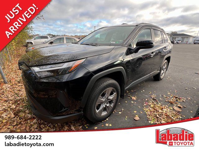 2022 Toyota RAV4 XLE