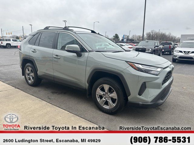 2022 Toyota RAV4 XLE