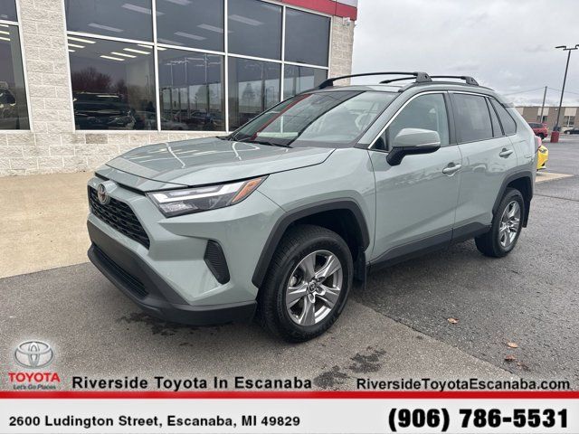 2022 Toyota RAV4 XLE