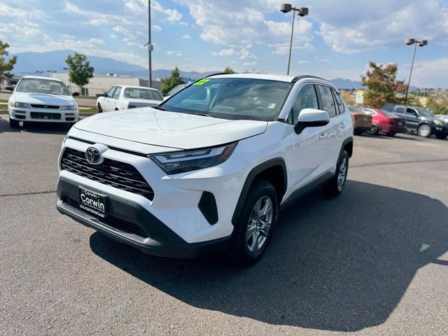 2022 Toyota RAV4 XLE