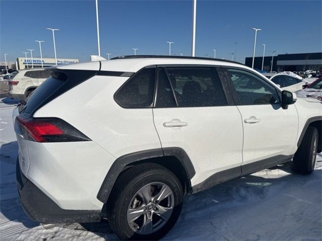 2022 Toyota RAV4 XLE