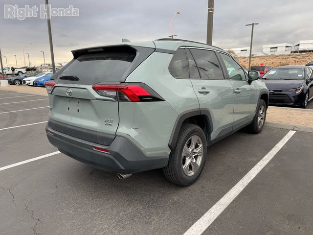 2022 Toyota RAV4 XLE