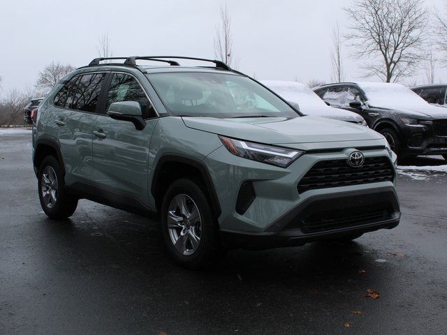 2022 Toyota RAV4 XLE