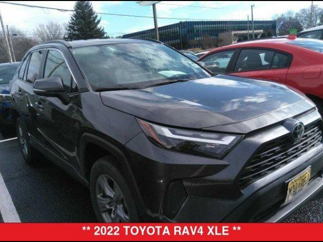 2022 Toyota RAV4 XLE