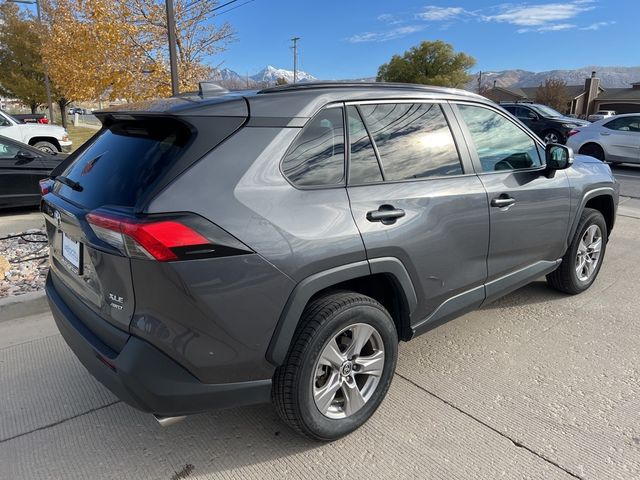 2022 Toyota RAV4 XLE