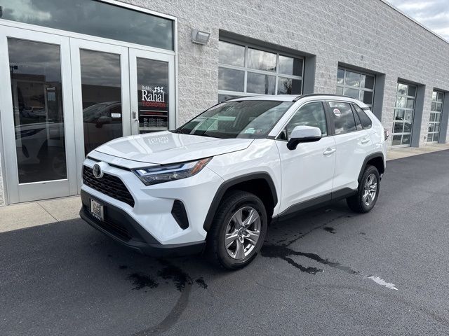 2022 Toyota RAV4 XLE